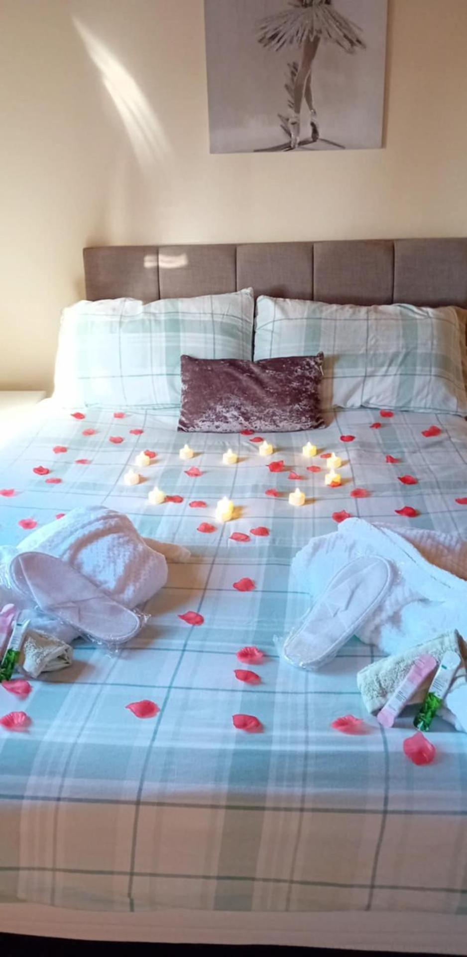 Baytree Lodge At Three Lochs Holiday Park, New Ask About Our Packages Birthday ,Anniversary,Family,Pamper Packages Available Balminnoch Luaran gambar